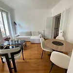85m2 Center Republique 2 Br-4p Appartamento