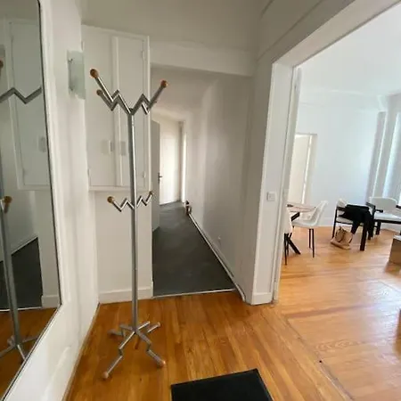 Апартаменты 85m2 Center Republique 2 Br-4p *