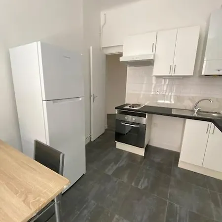 Apartment 85m2 Center Republique 2 Br-4p Paris