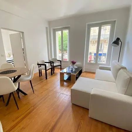 85m2 Center Republique 2 Br-4p Apartment Paris