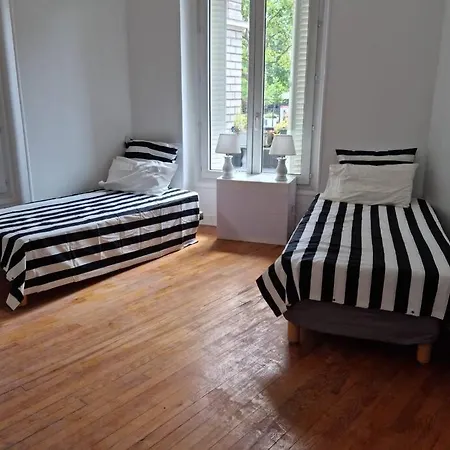 85m2 Center Republique 2 Br-4p باريس