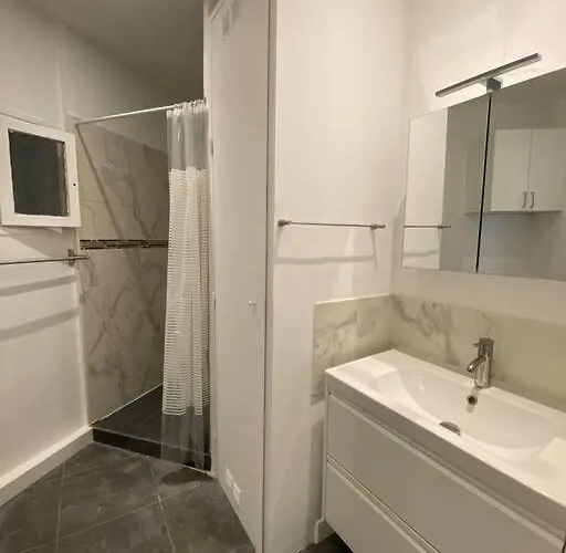 85m2 Center Republique 2 Br-4p Παρίσι