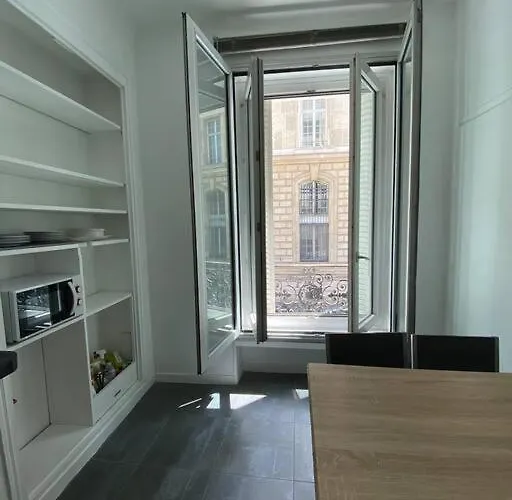 Διαμέρισμα 85m2 Center Republique 2 Br-4p