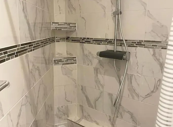 85m2 Center Republique 2 Br-4p Διαμέρισμα